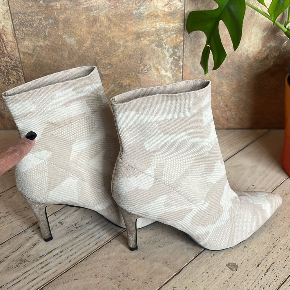 Mia Ankle Boots Women Size 7.5 McKinney Camouflage Sock beige Boots - Picture 10 of 16